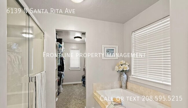 Building Photo - 6139 N Santa Rita Ave