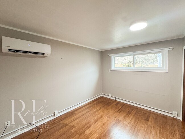 Building Photo - Charming Bremerton Rambler with Classic Warmth and Modern Comforts