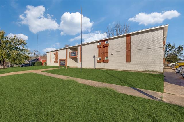 Building Photo - 1001 W Elm St