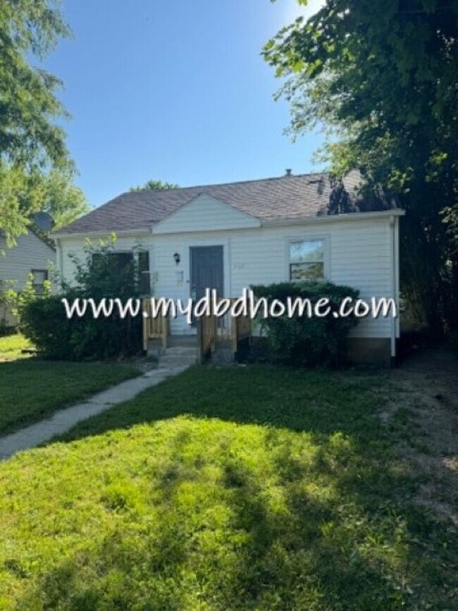 Primary Photo - 4621 Spatz Ave
