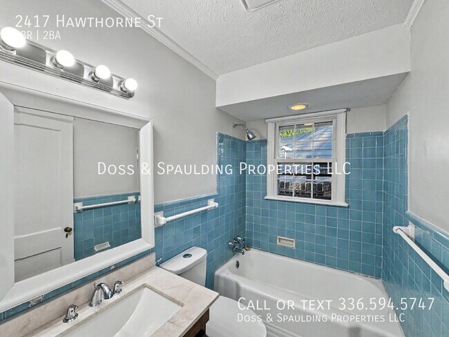 Building Photo - 2417 Hawthorne St