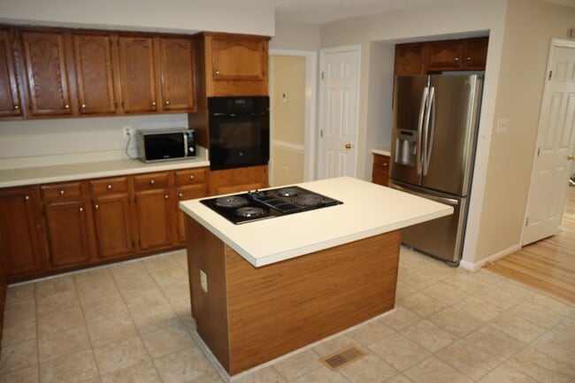 Building Photo - Gorgeous Single Family Home in Gaithersburg