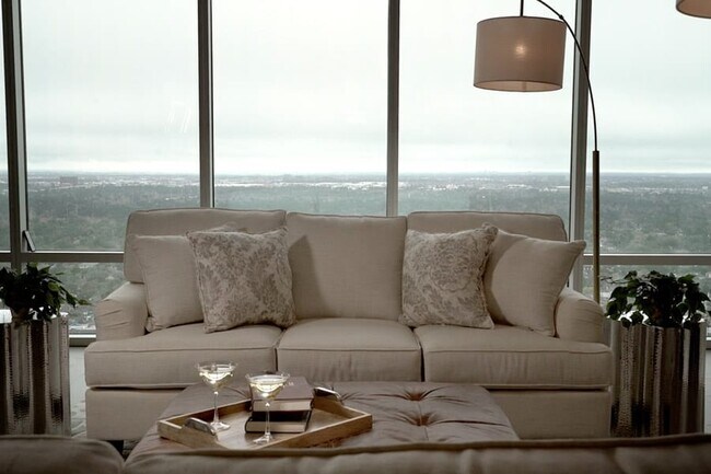 Building Photo - High-Rise Luxury in River Oaks