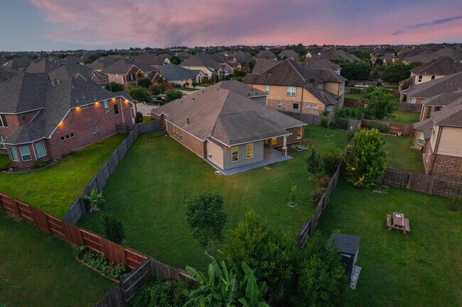 Building Photo - 4639 Regal Shadow Ln
