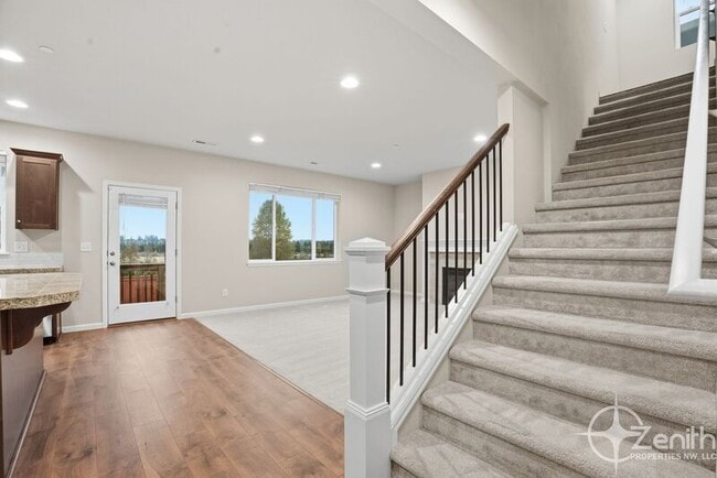 Building Photo - 9019 N Dogwood St