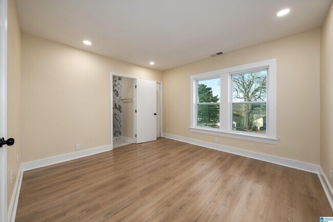 Building Photo - 4312 51st Ave N