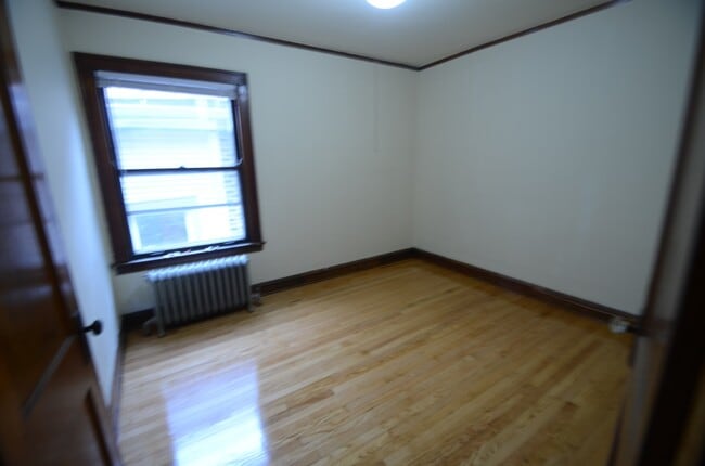 Building Photo - 3354 S Lituanica Ave