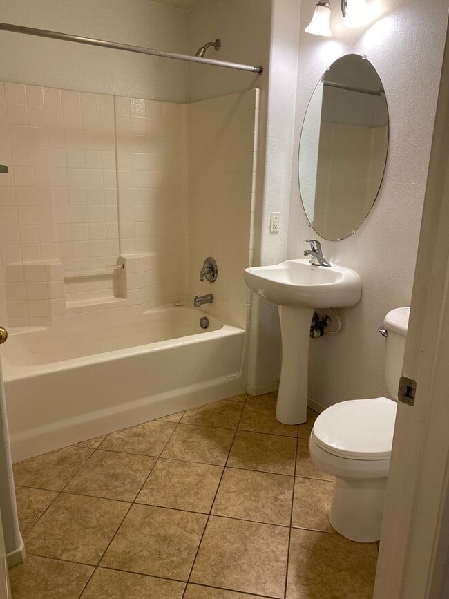 Building Photo - 26352 Arboretum Way