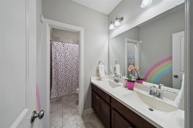 Building Photo - 11103 Bluewater Lagoon Cir