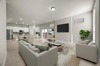 Building Photo - 7621 Sunset Blvd