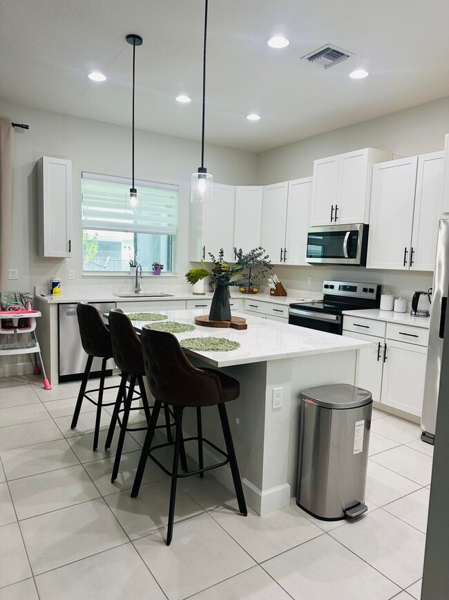 Building Photo - 5461 Pecan Dr