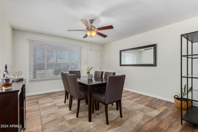 Building Photo - 2126 S Stanley Pl