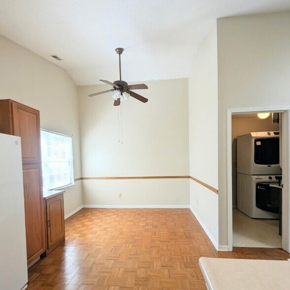 Building Photo - 278 Longfellow Ln
