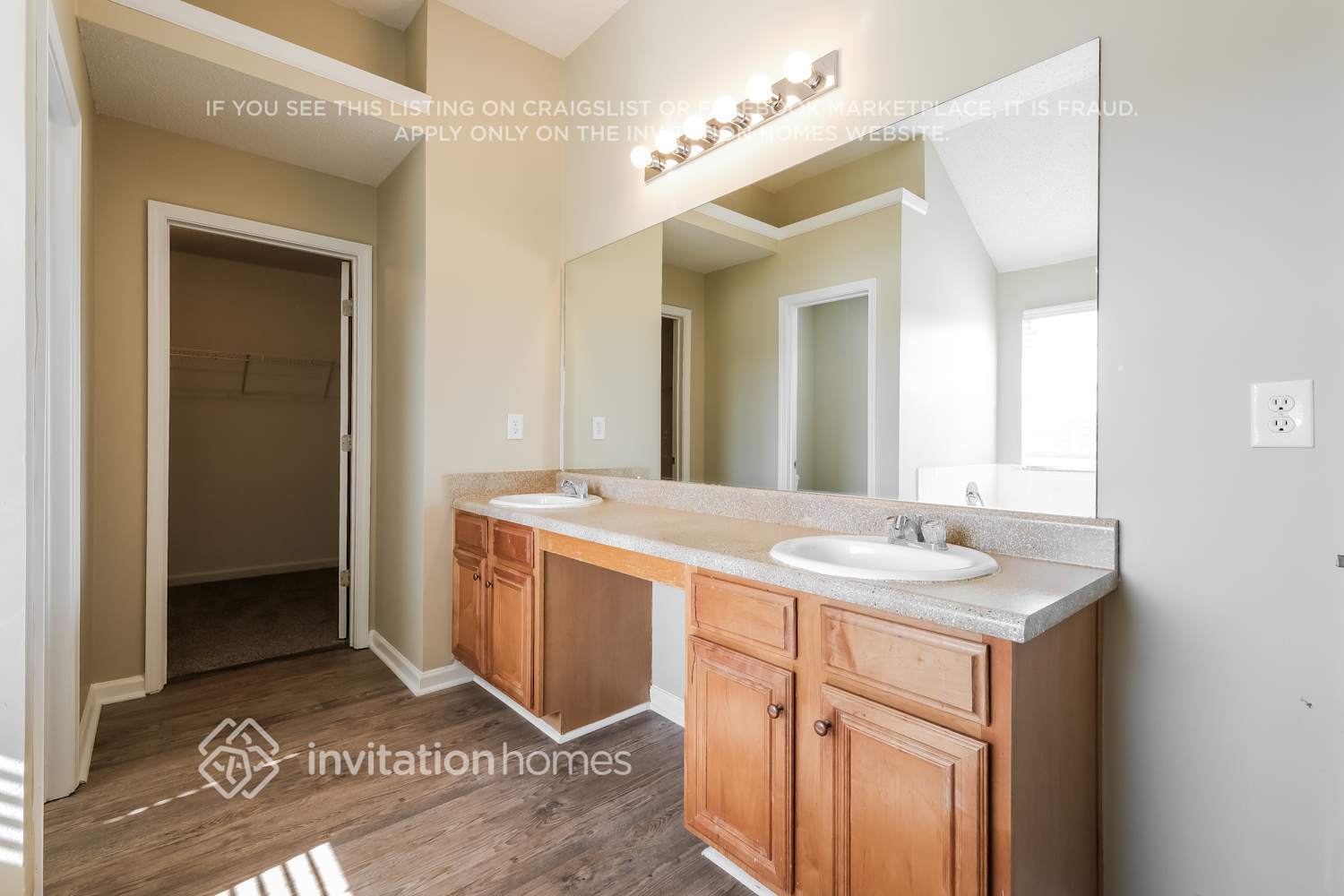 Building Photo - 1874 Tulip Petal Rd