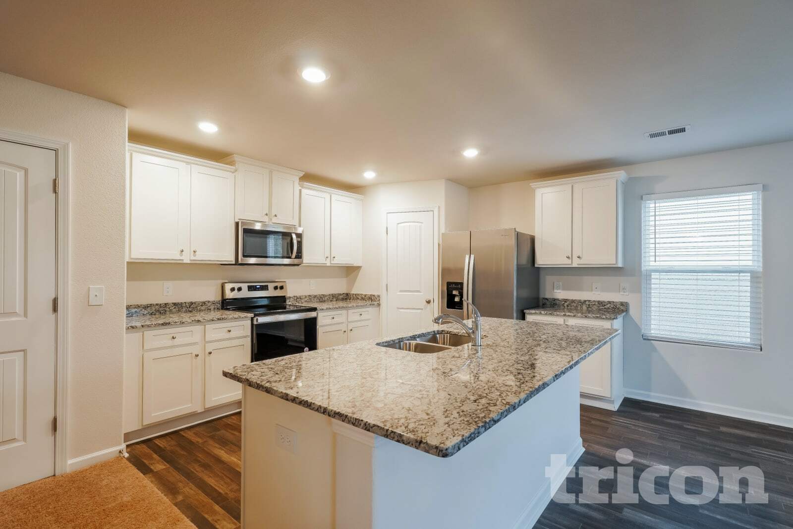 Building Photo - 6015 Mason Tucker Dr