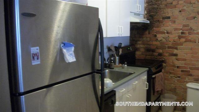 Building Photo - 204 Northampton St