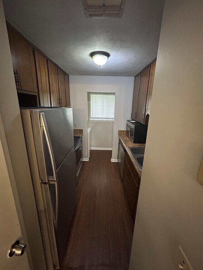 Building Photo - 1445 Willow Bend Way
