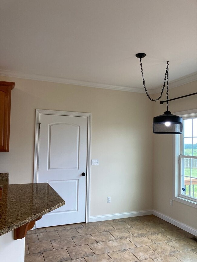 Building Photo - 108 Carriage Hills Ln