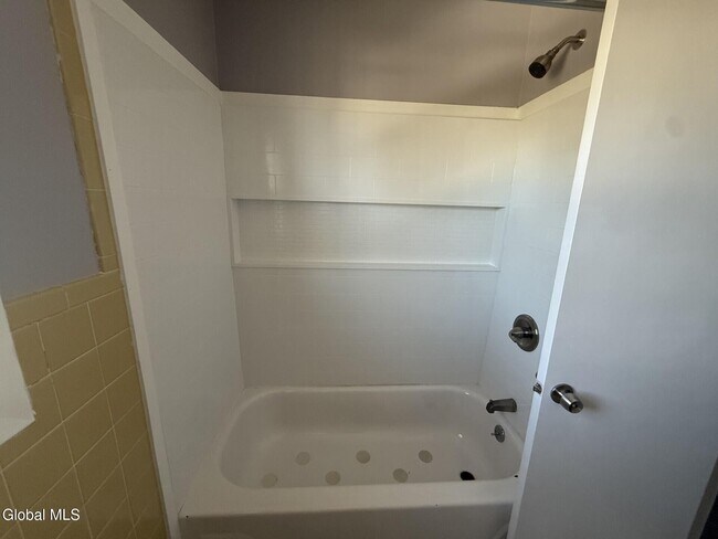 Building Photo - 22 Church St Ext