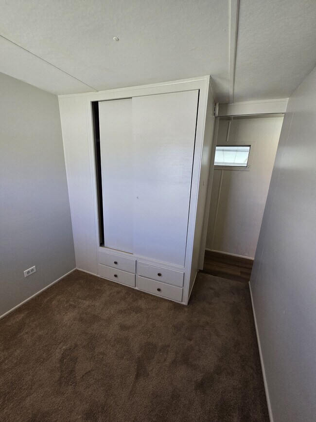 Building Photo - 1740 Missouri Ave