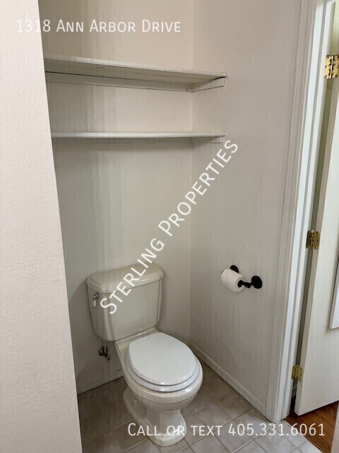 Building Photo - 1318 Ann Arbor Dr