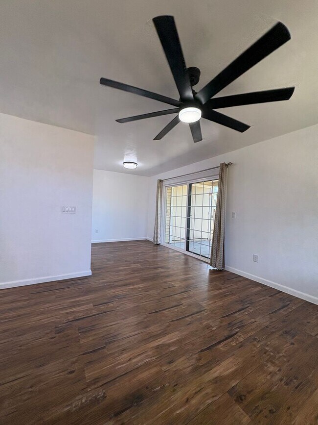 Building Photo - 91-1040 Kaiau Avenue 12D