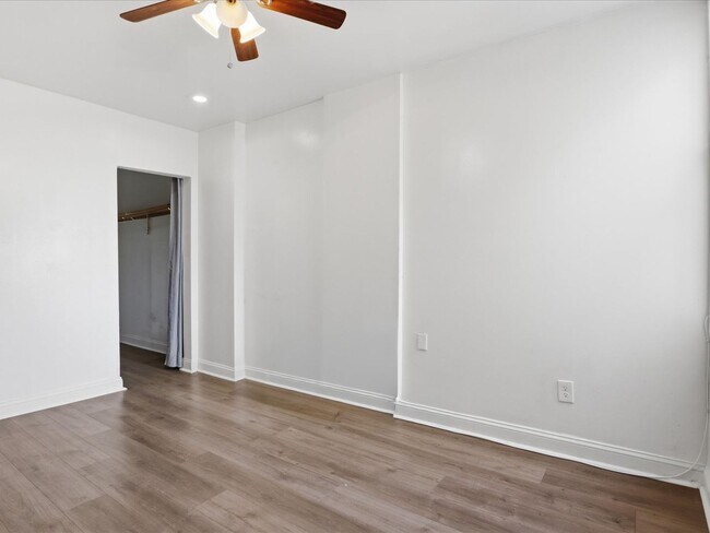 Building Photo - Charming Spacious Baltimore Rowhome