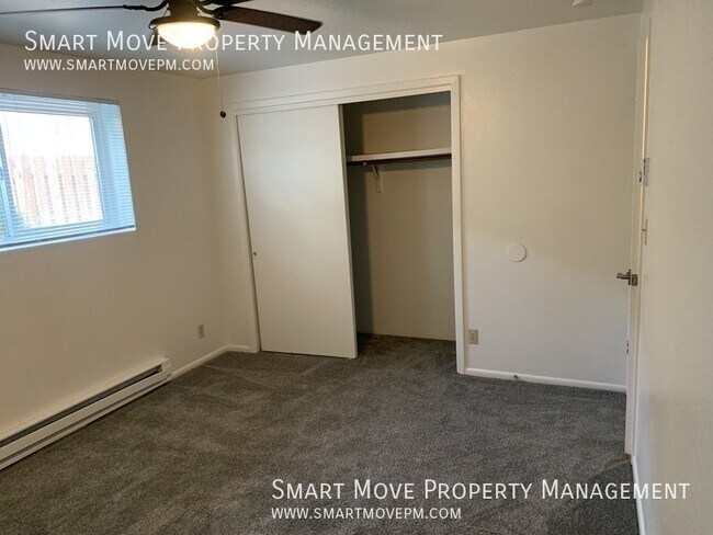 Building Photo - 2553 Targee-