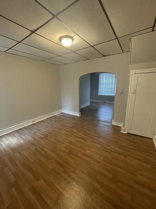 Building Photo - 2828 W Clementine St