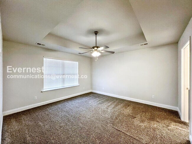 Building Photo - 5909 Kuykendall Dr