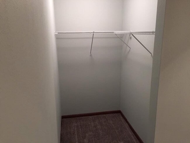 Building Photo - 1413 Hennessey St