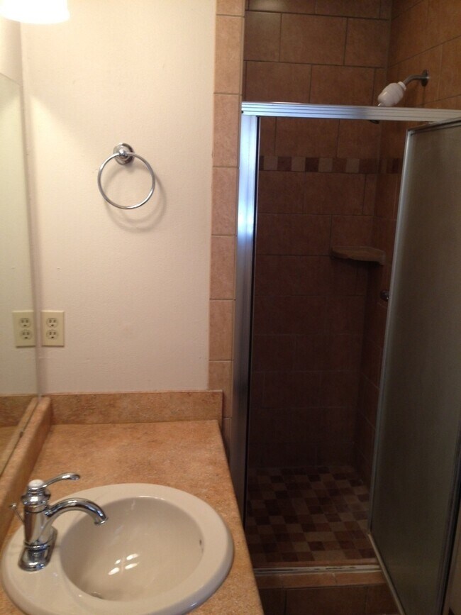 Building Photo - Beautiful Remodeled Home.  Available now.