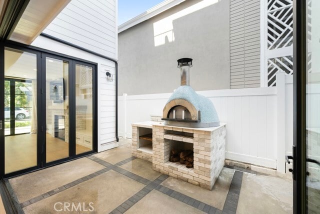 Building Photo - 616 Acacia Ave