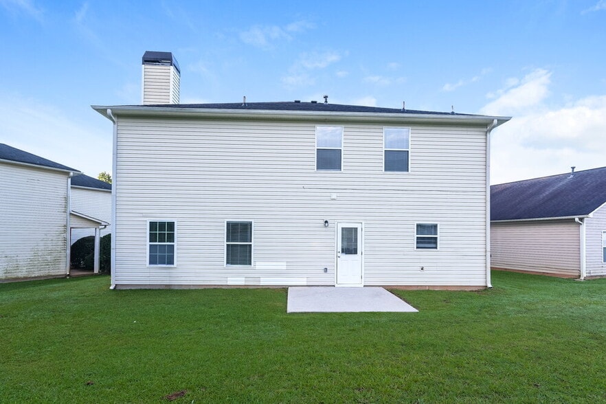 Building Photo - 2115 Palatine Pl