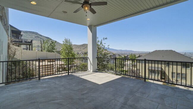 Building Photo - Luxurious Herriman 6 Bed with Indoor Court, Theater & Stunning Views!!!