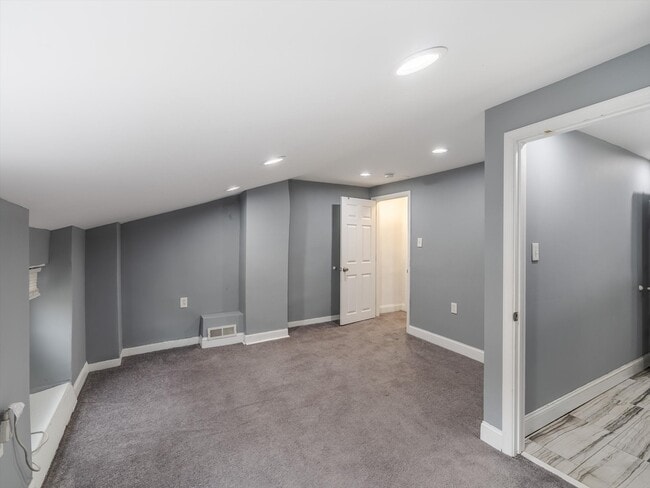 Building Photo - 4205 Main St