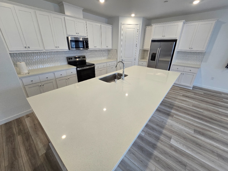 Building Photo - 1743 Shingle Ave