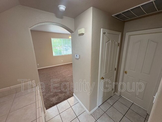 Building Photo - 1249 N Julieann St