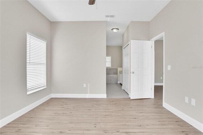 Building Photo - 407 Acacia Tree Way