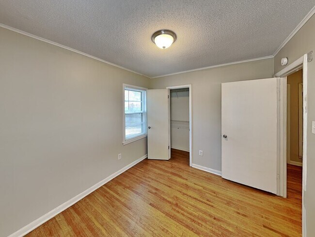 Building Photo - 5040 Sea Isle Rd