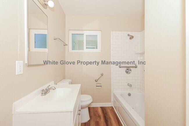 Building Photo - Great 3 Bedroom Rancho Cucamonga Home