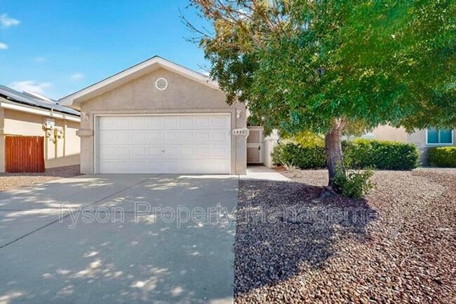 Primary Photo - 1420 Stoneway Dr NW