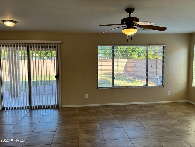 Building Photo - 15326 W Lundberg St