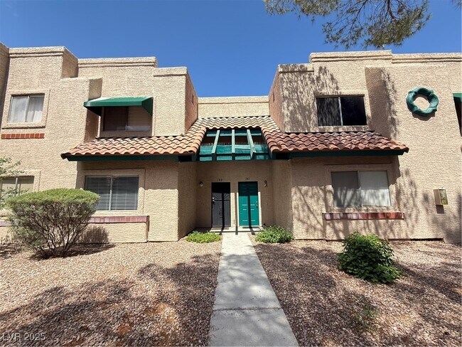 Primary Photo - 6750 Del Rey Ave