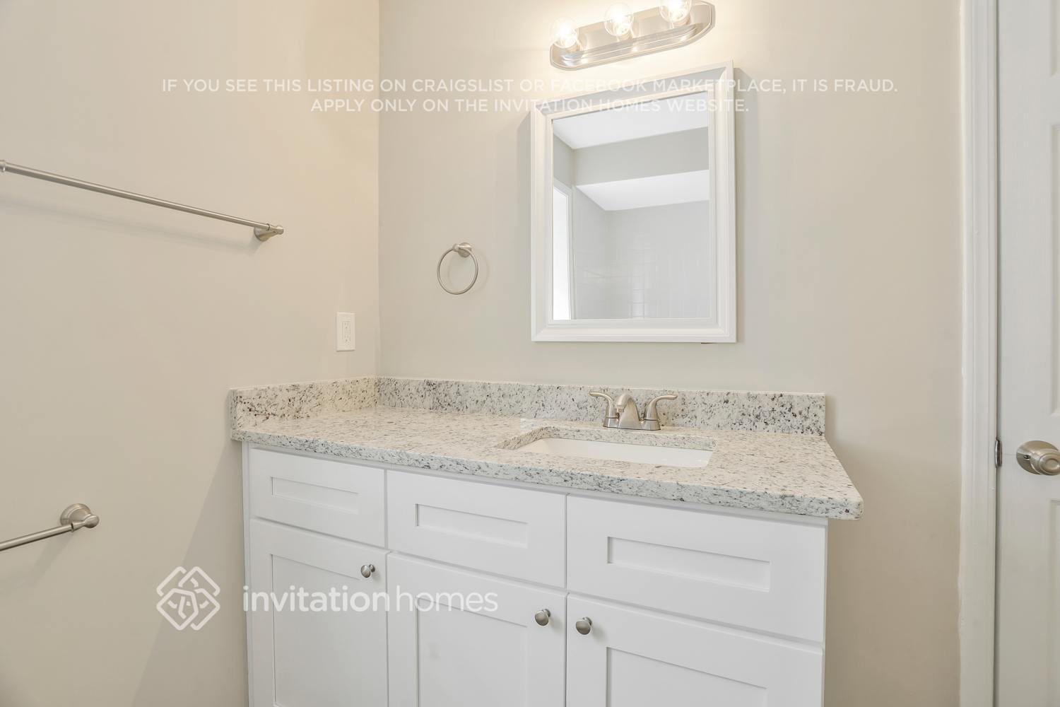 Building Photo - 277 Lancelot Way