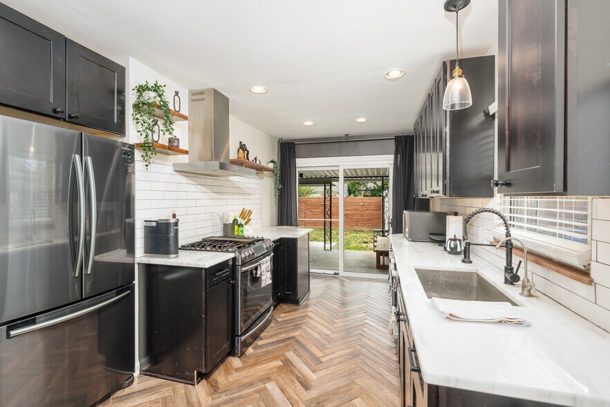 Building Photo - 195 S Sylvan Ave