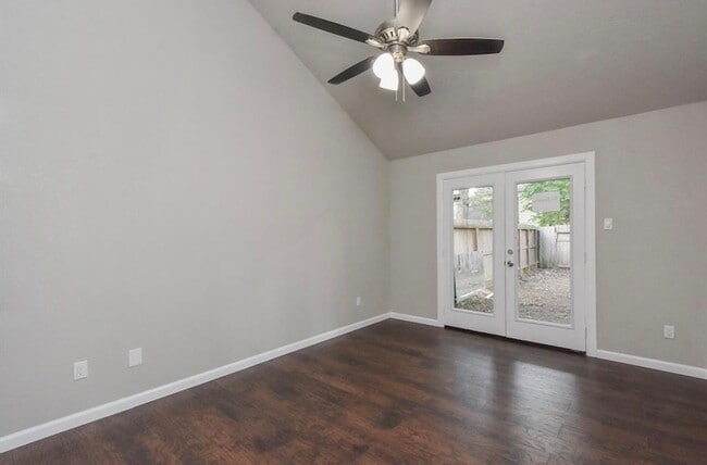 Building Photo - 7726 Springville Dr