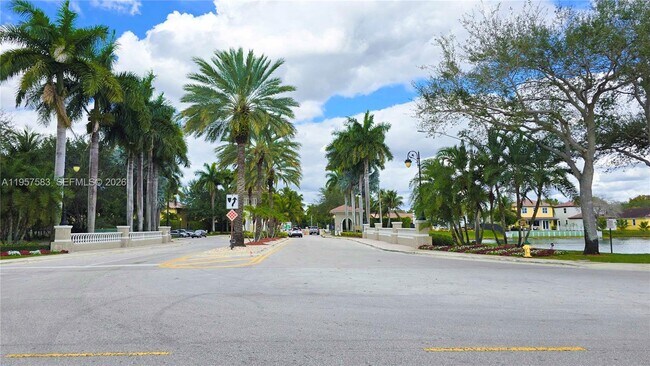 Building Photo - 5109 SW 141st Ave