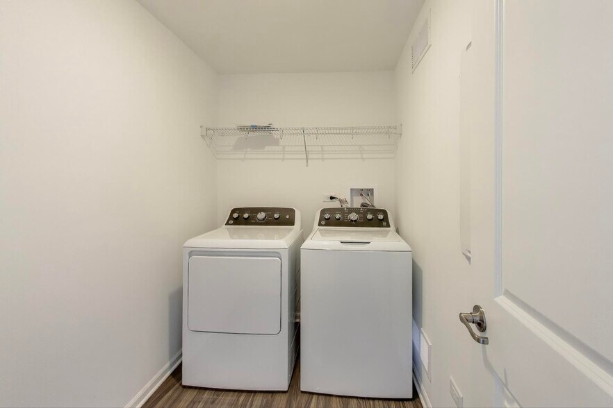 In-Unit Washer and Dryer - 12306 Tinsley St