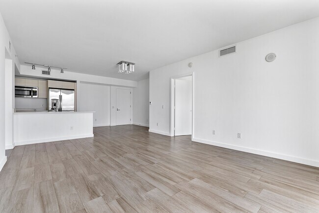 Building Photo - 4250 Biscayne Blvd